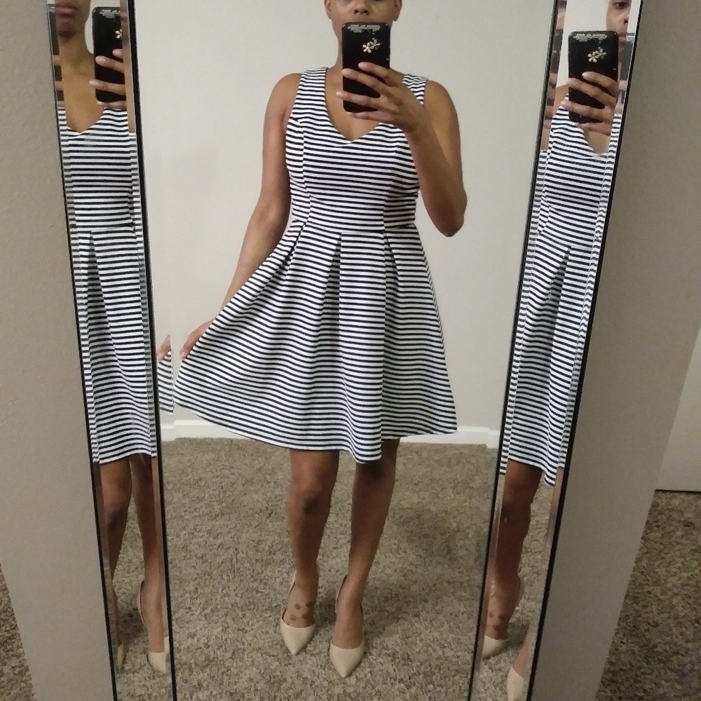 She + Sky Striped Black White Bow Tie Dress Medium